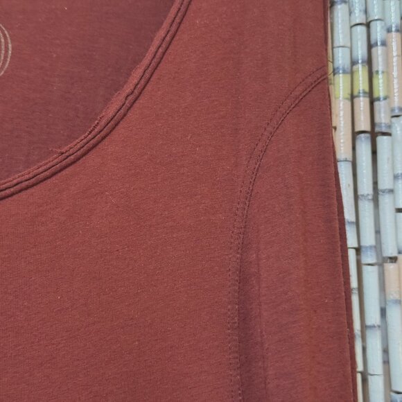 PERUVIAN CONNECTION Seabreeze Asymmetric Hem Pima & Modal Tank, Burnt Sienna, L - Picture 12 of 16